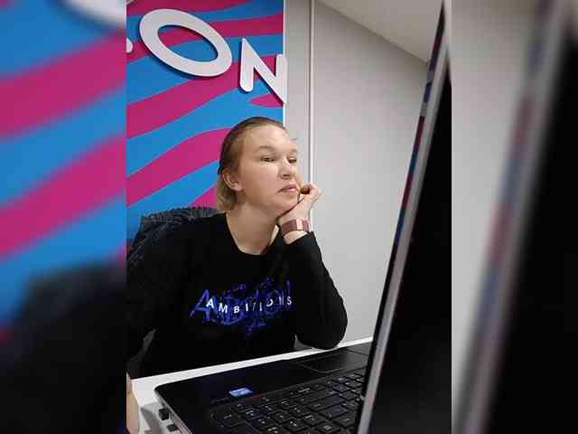 Olivia5551 webcam