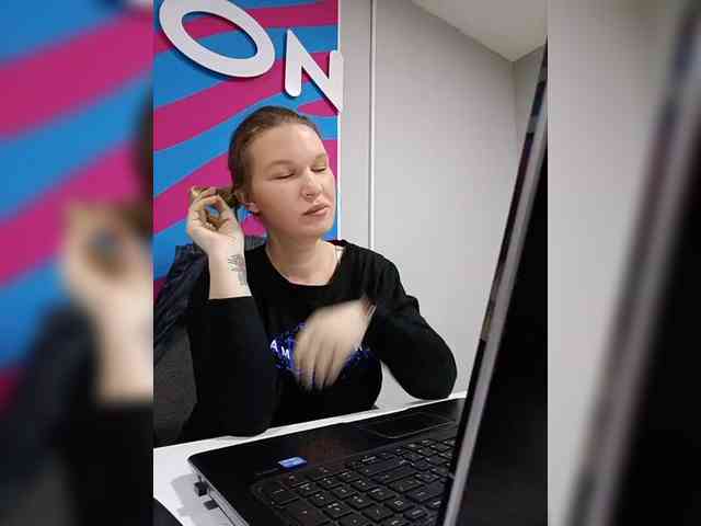 Olivia5551 webcam