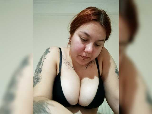 Carlottinahot's BongaCams show and profile