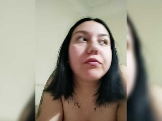 Carlottinahot's BongaCams show and profile