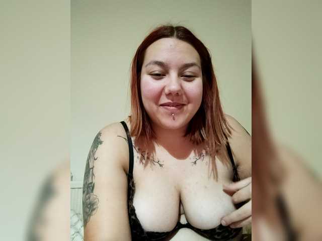 Carlottinahot's BongaCams show and profile