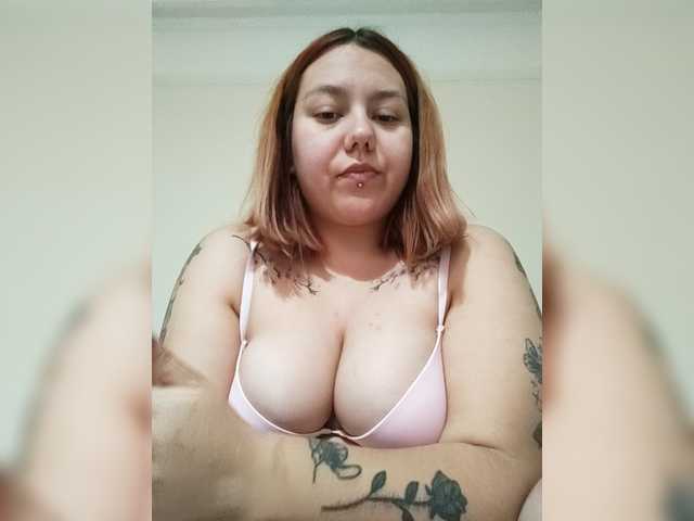 Carlottinahot's BongaCams show and profile