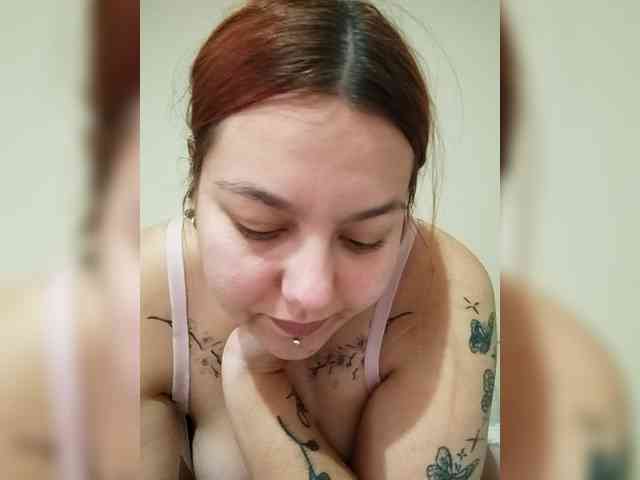 Carlottinahot webcam