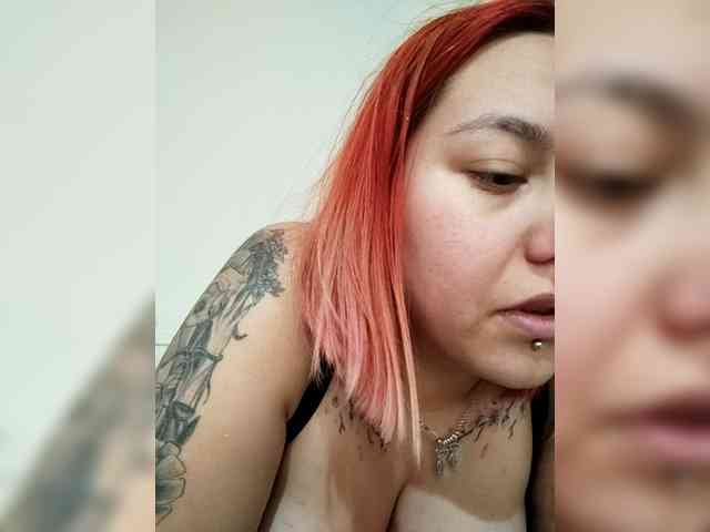 Carlottinahot webcam