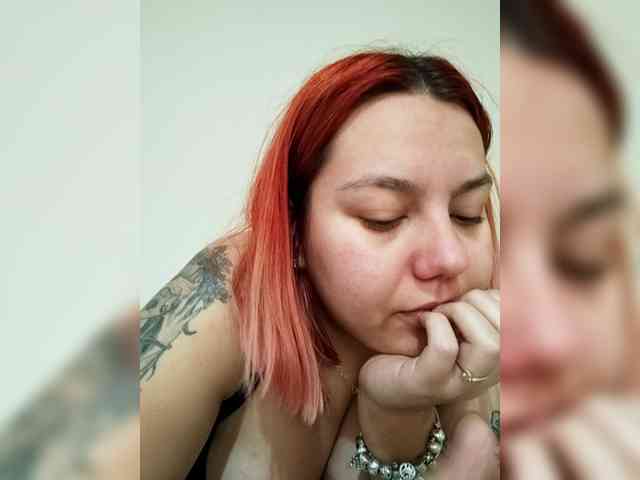 Carlottinahot webcam