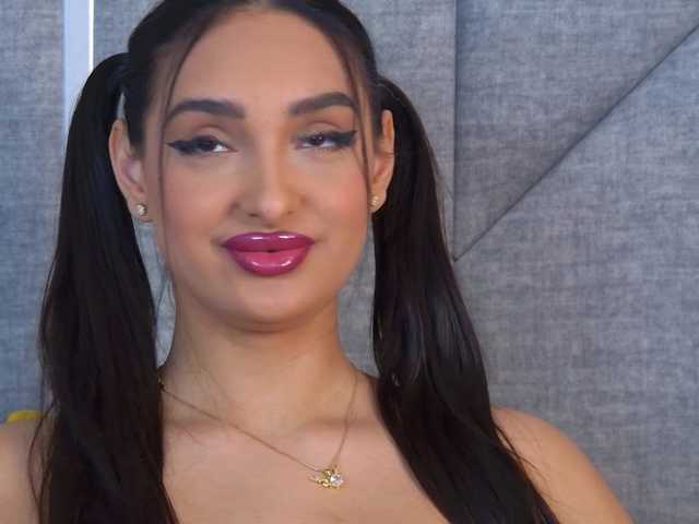 Kimberlymav's BongaCams show and profile