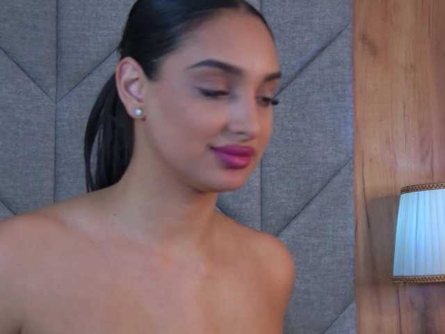 Kimberlymav's BongaCams show and profile