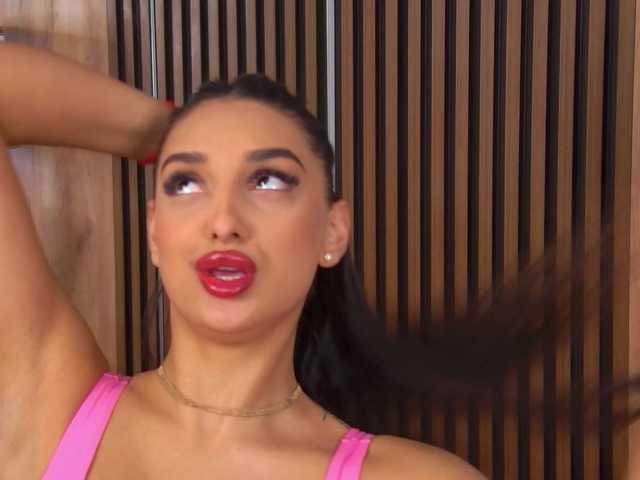 Kimberlymav's BongaCams show and profile