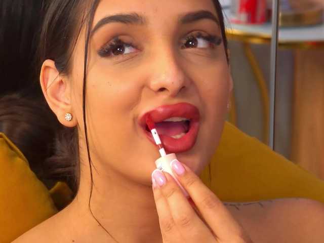 Kimberlymav's BongaCams show and profile