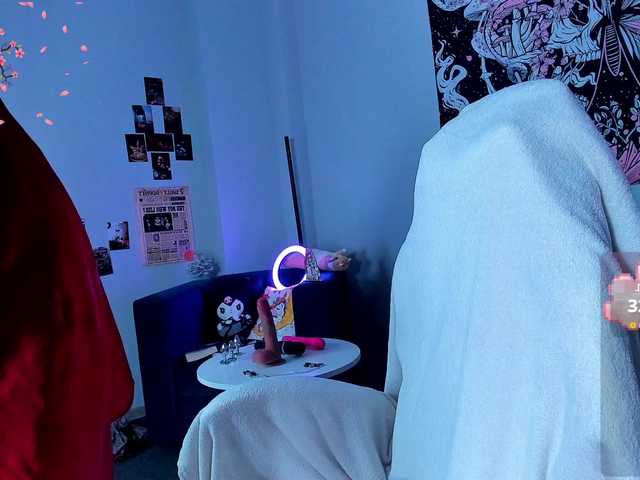 CarolineRichter's BongaCams show and profile