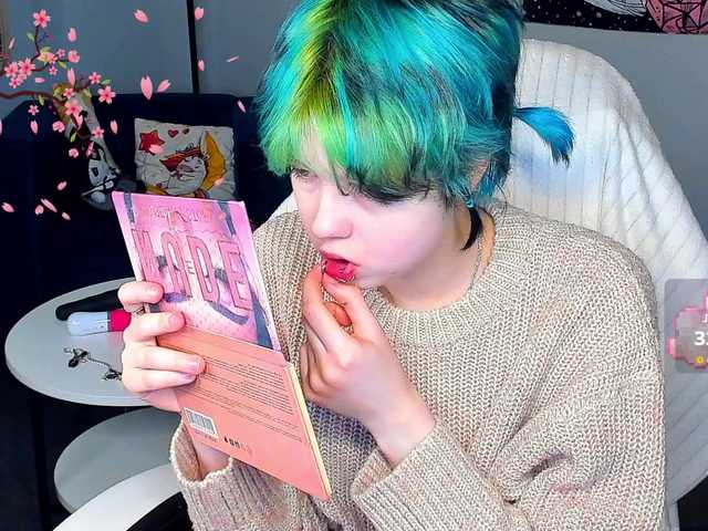 CarolineRichter's BongaCams show and profile