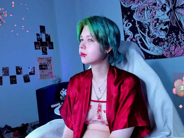 CarolineRichter's BongaCams show and profile