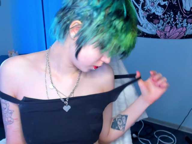 CarolineRichter's BongaCams show and profile