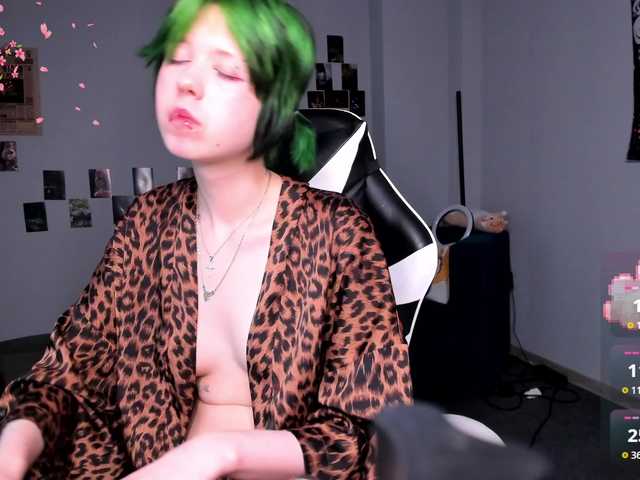 CarolineRichter's BongaCams show and profile