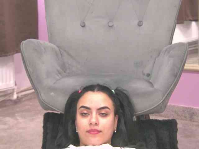 ElizaIbarra webcam