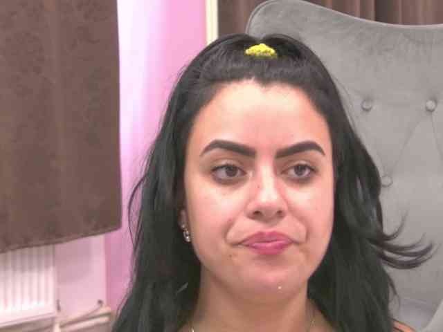 ElizaIbarra webcam