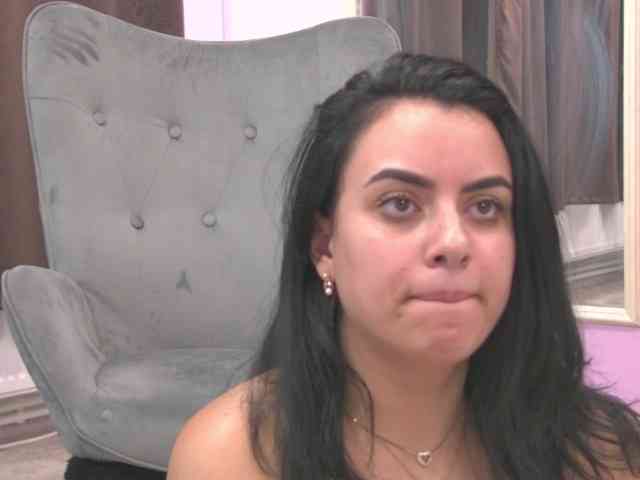 ElizaIbarra webcam
