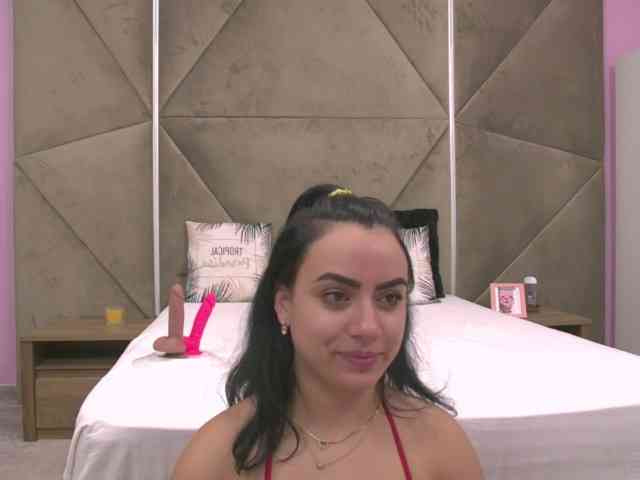 ElizaIbarra webcam
