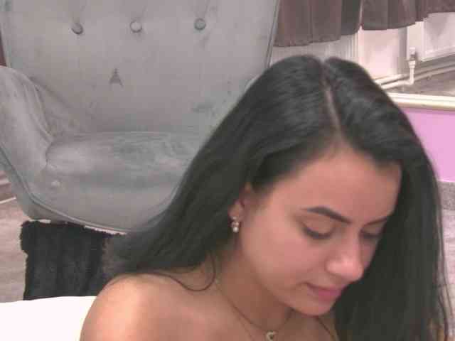 ElizaIbarra webcam