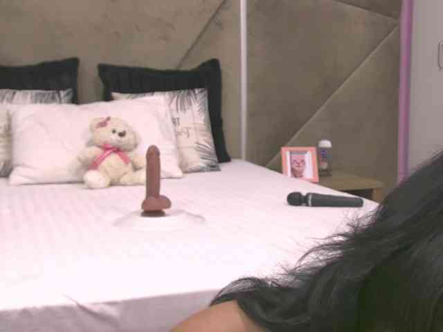 ElizaIbarra webcam