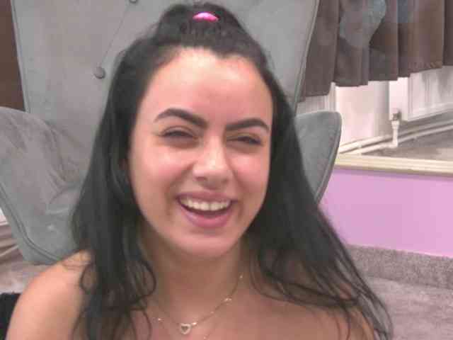 ElizaIbarra webcam