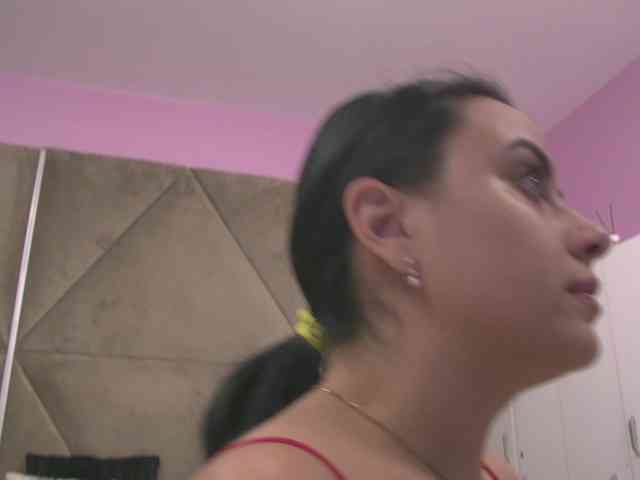 ElizaIbarra webcam