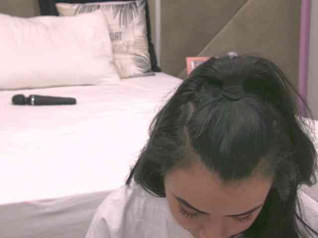 ElizaIbarra webcam