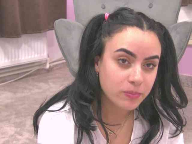 ElizaIbarra webcam