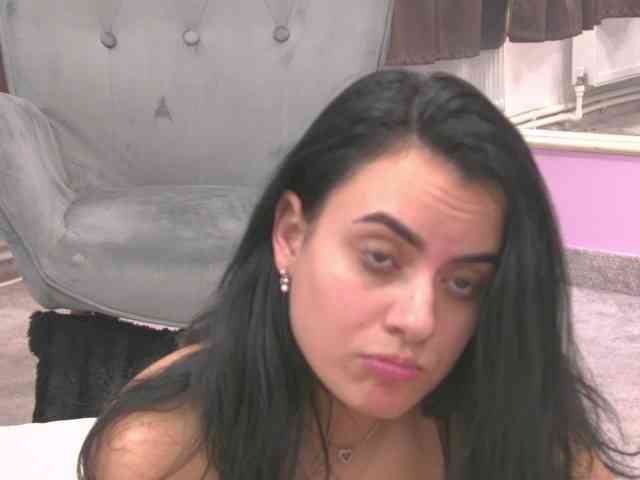 ElizaIbarra webcam