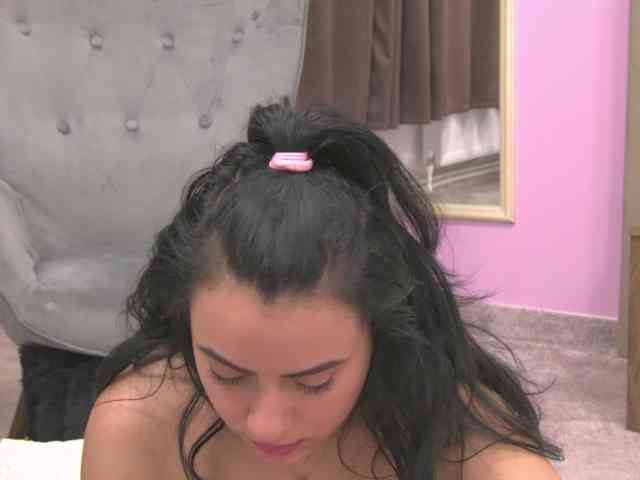 ElizaIbarra webcam