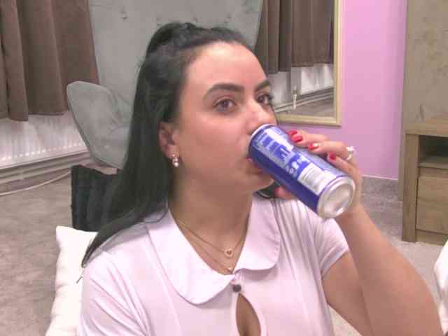 ElizaIbarra webcam