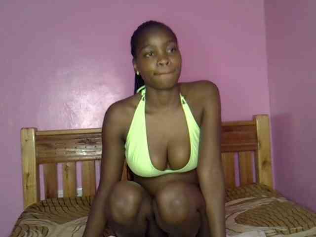 C-trisha webcam
