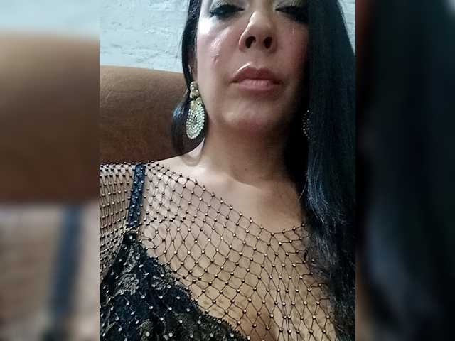 OrianaSimons's BongaCams show and profile