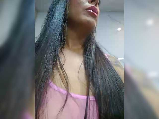 OrianaSimons's BongaCams show and profile