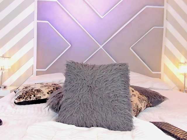 OrianaSimons's BongaCams show and profile