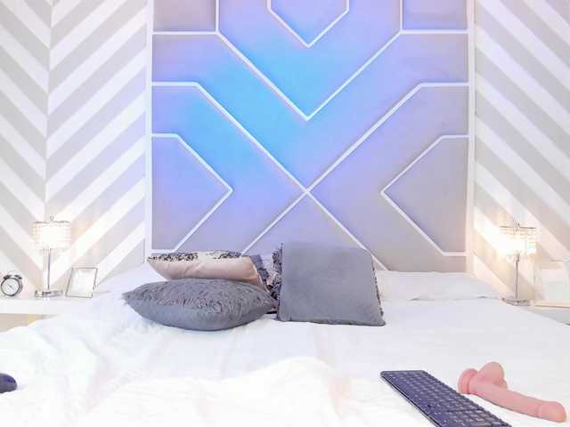 OrianaSimons's BongaCams show and profile