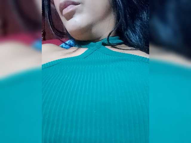 OrianaSimons's BongaCams show and profile