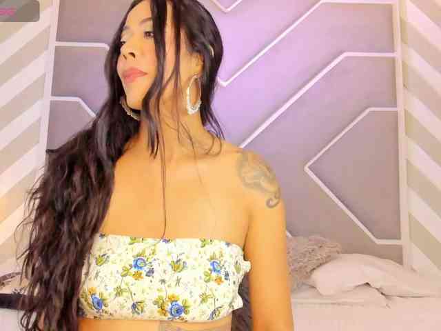 OrianaSimons webcam