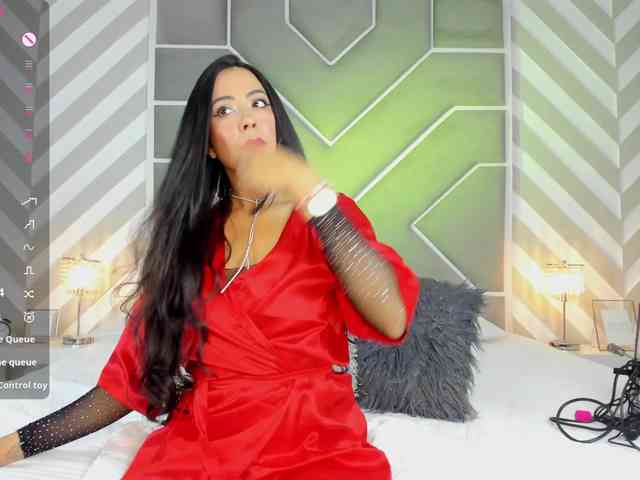 OrianaSimons OrianaSimons