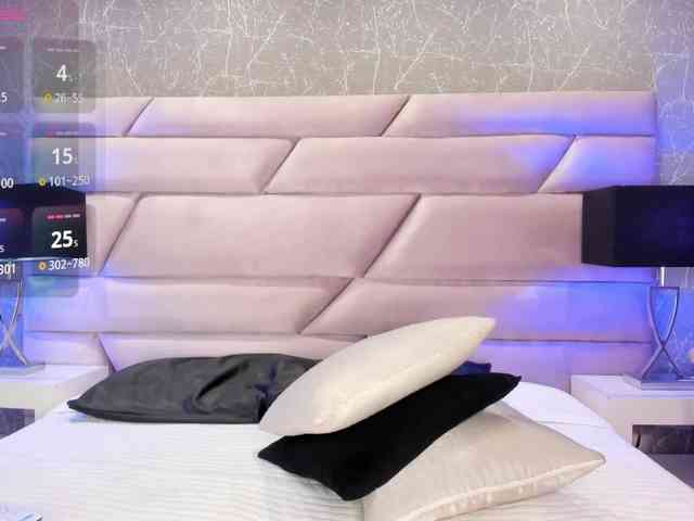 OrianaSimons OrianaSimons