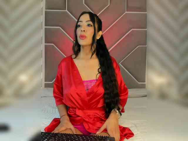 OrianaSimons OrianaSimons