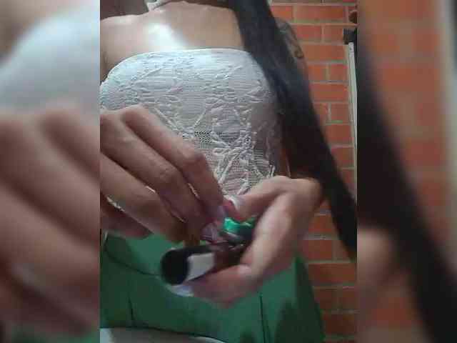 OrianaSimons Live Webcam on BongaCams