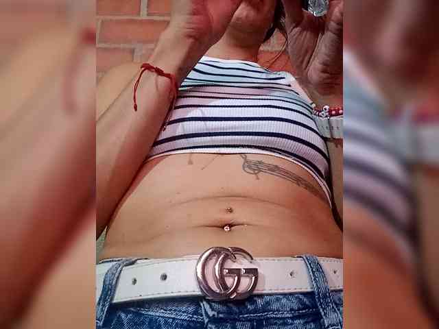 OrianaSimons OrianaSimons