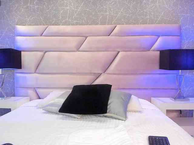 OrianaSimons webcam