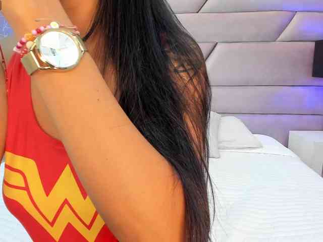 OrianaSimons webcam