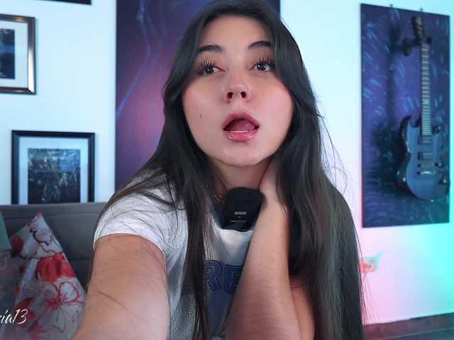 Bellapazzia's BongaCams show and profile