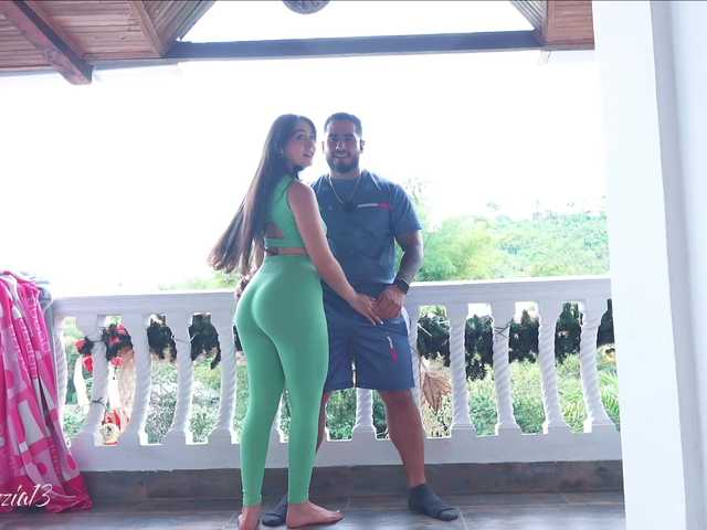 Bellapazzia's BongaCams show and profile