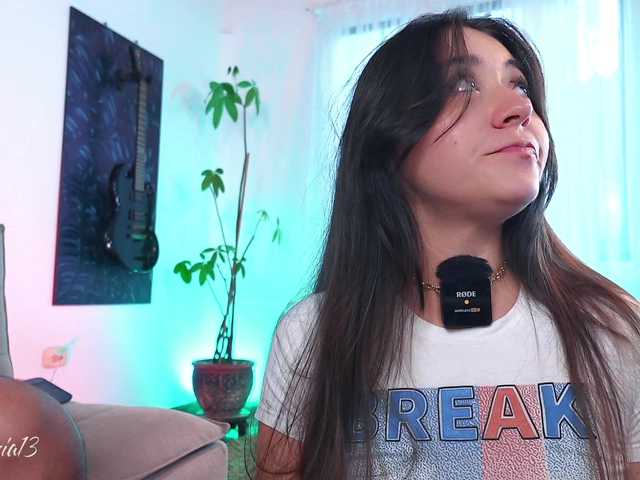 Bellapazzia's BongaCams show and profile