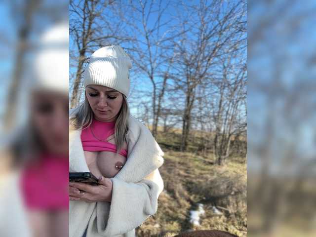 DavidAndBecky's BongaCams show and profile