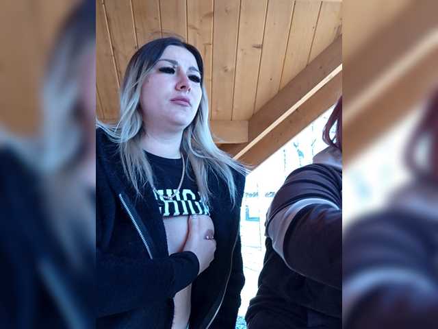 DavidAndBecky's BongaCams show and profile